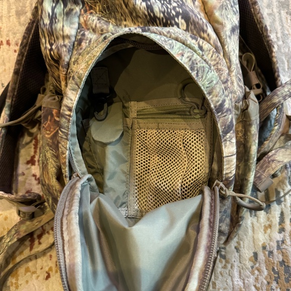 Eberlestock Hydration Backpack - Picture 4 of 8